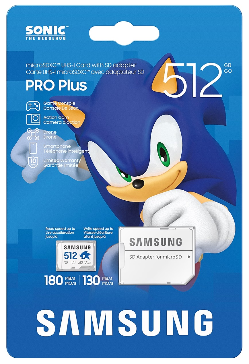 Opakowanie karty SD z Soniciem. Karta SD Samsung z adapterem. Zawiera tekst, grafikę i jeża.