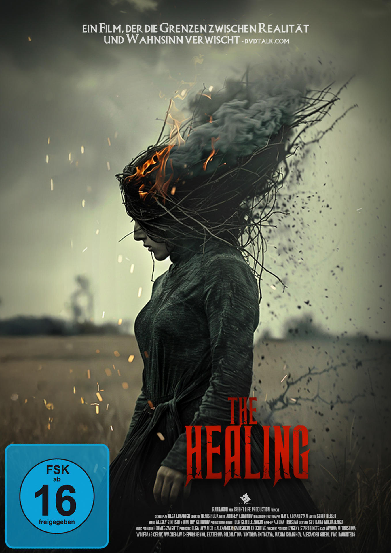 Filmplakat: Eine Frau mit feurigem Kopf auf einem Feld, Titel 'The Healing'.
