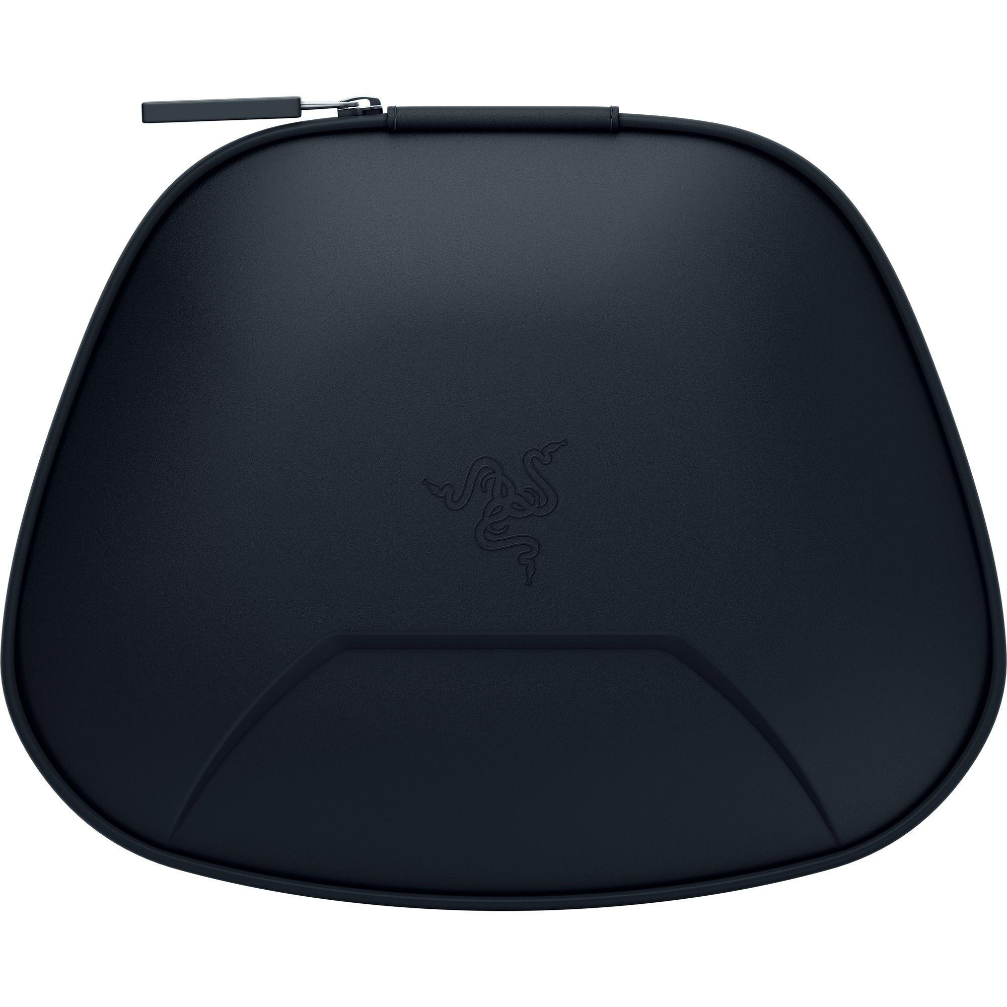 Ein schwarzes Gaming-Case mit dem Razer-Logo darauf.