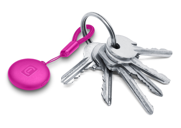Ein Schlüsselbund mit einem pinkfarbenen, kreisförmigen Schlüsselfinder an einer pinkfarbenen Schnur.