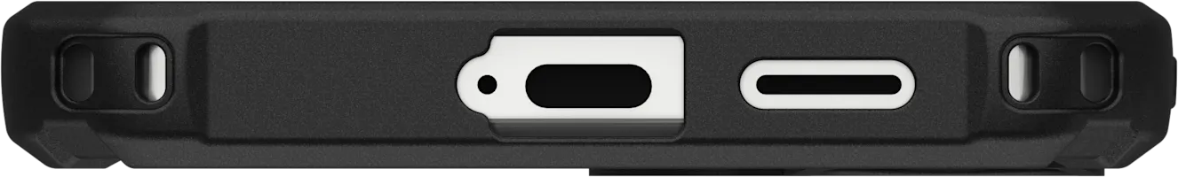Gros plan du bord inférieur d'une coque de téléphone, montrant le port de chargement et les trous du haut-parleur.