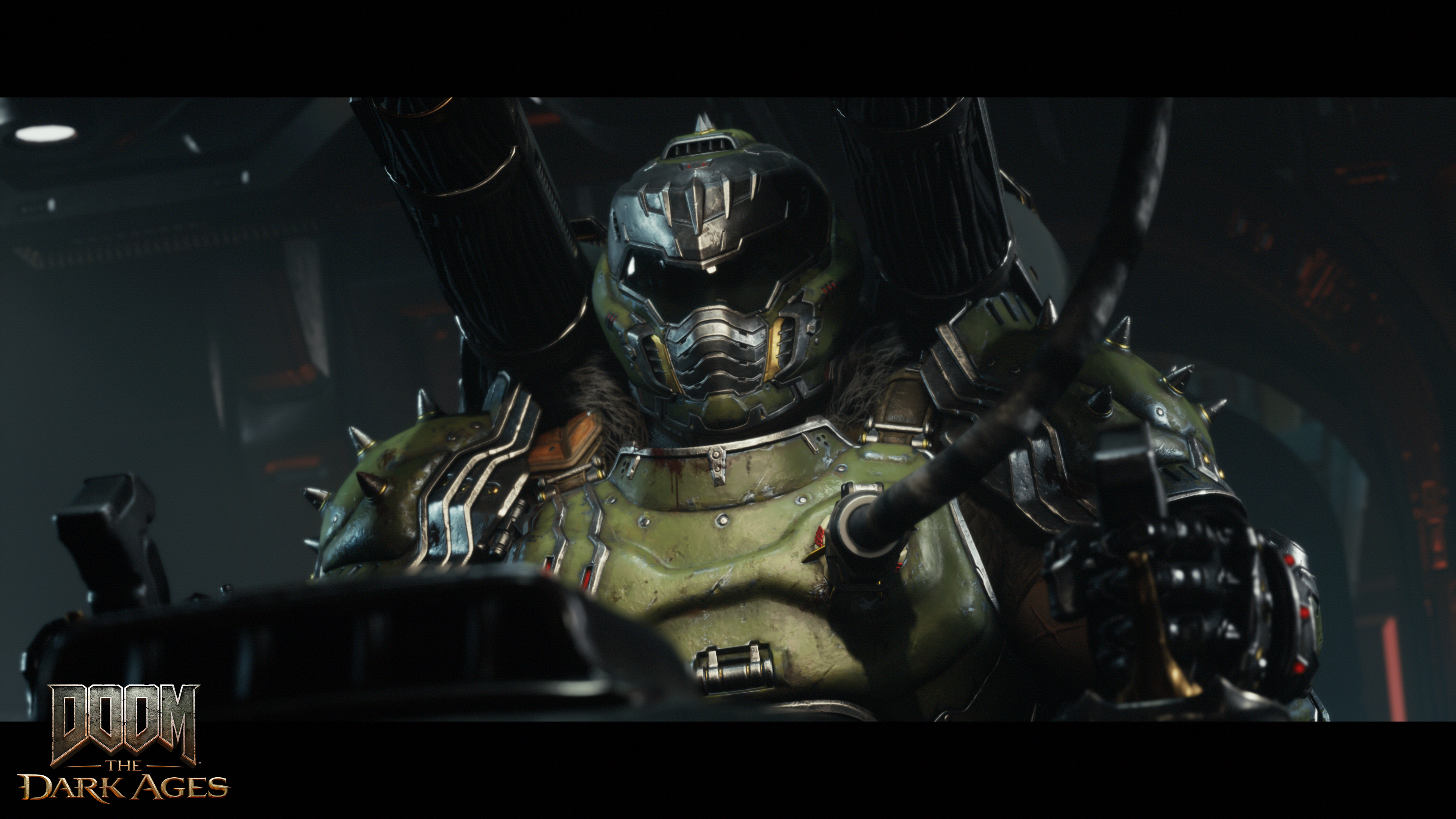 Un personnage de Doom, portant une combinaison verte et grise avec un casque, tenant une arme.