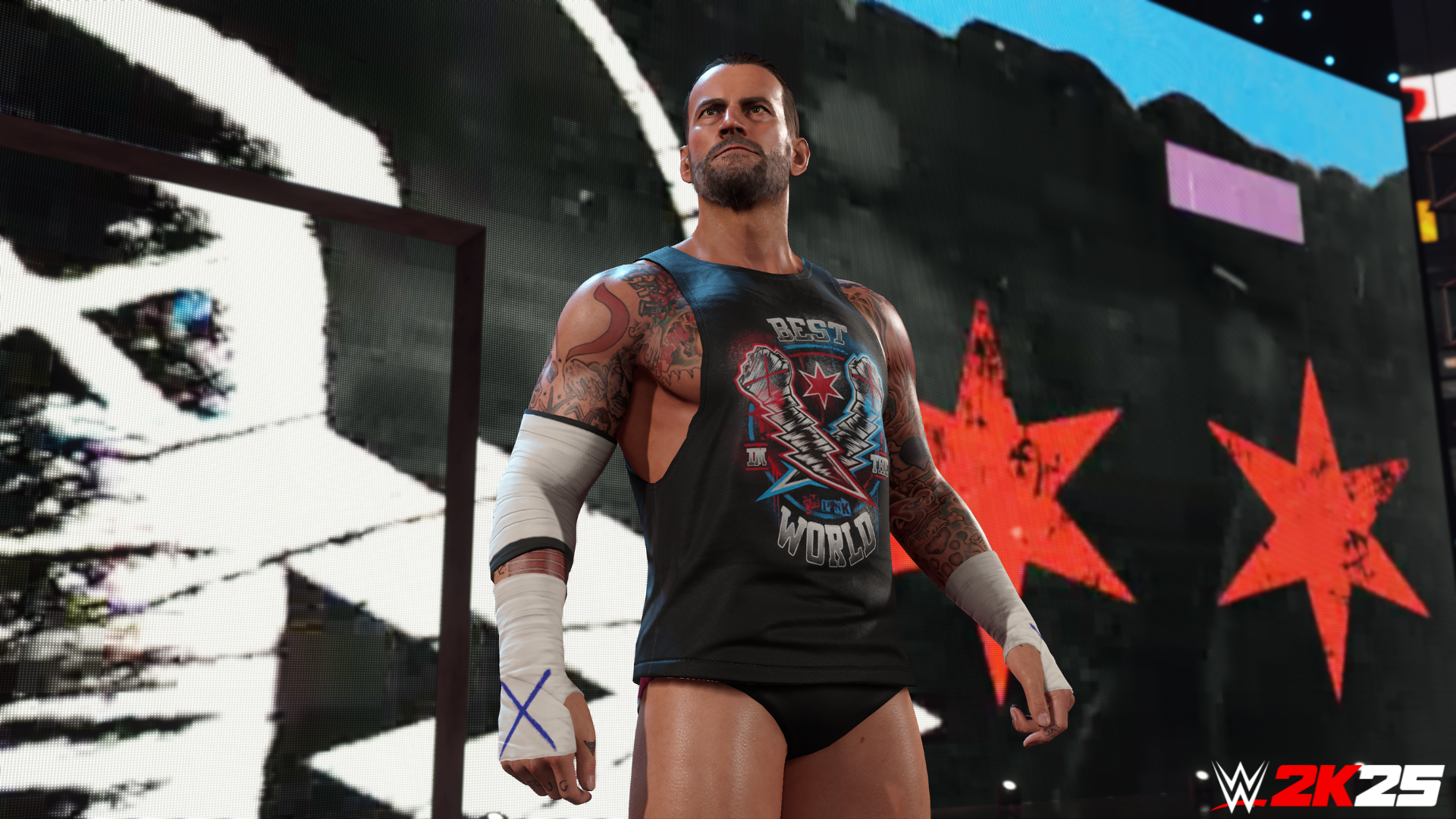 CM Punk in tenuta da wrestling in un'arena, logo WWE 2K25 visibile.