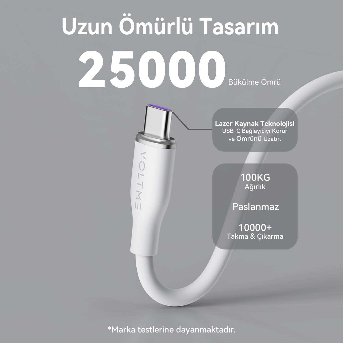 Beyaz bir USB-C kablosu üzerinde 'VOLTME' yazısı ve Türkçe diğer detaylar.