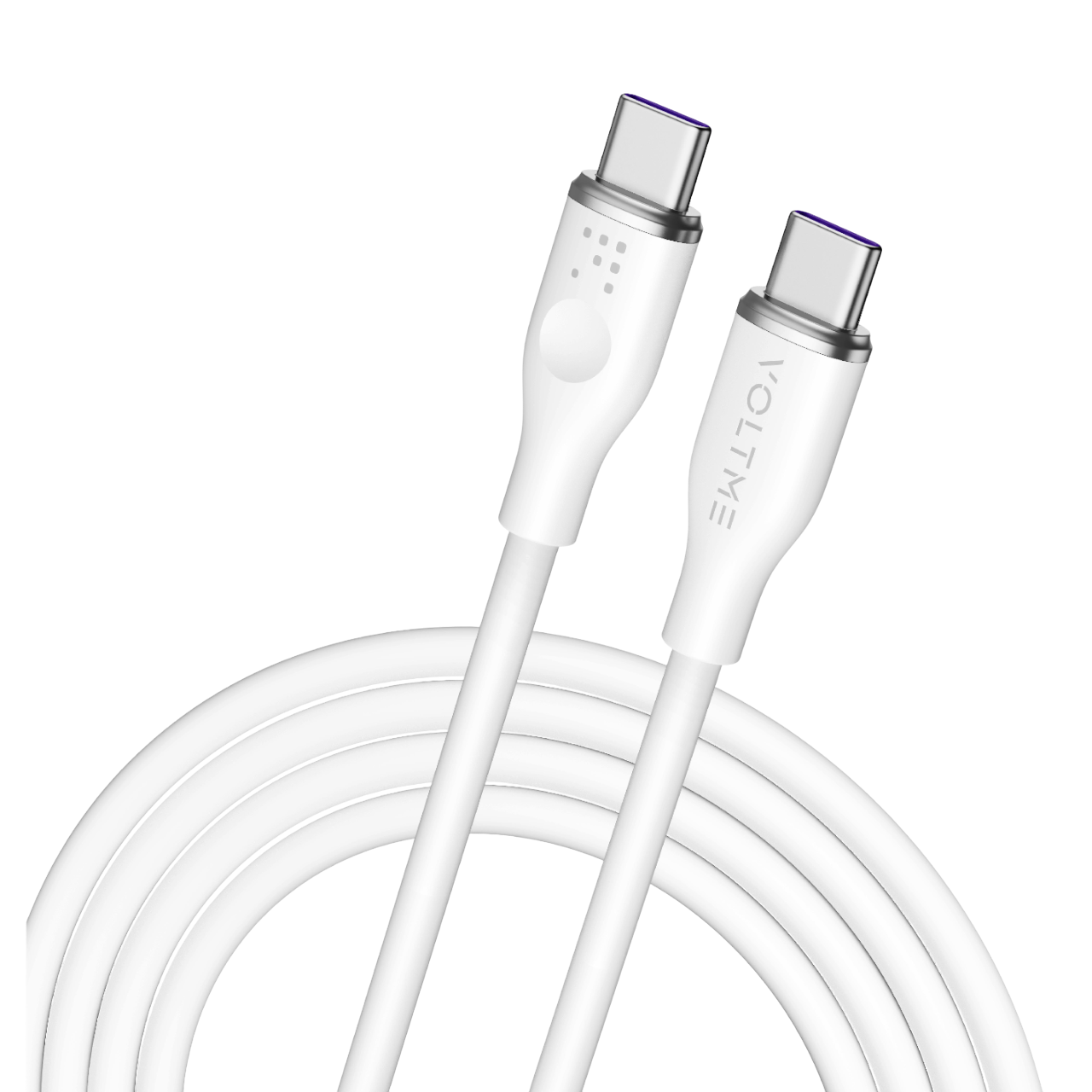 Beyaz USB-C kabloları, kıvrılmış. İki konektör görünür. Siyah arka plan. Birinde VOLTME logosu.