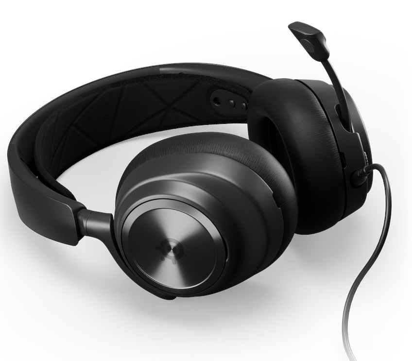 Czarne słuchawki nauszne z dołączonym mikrofonem. Na nausznikach srebrne logo. Podłączony kabel.