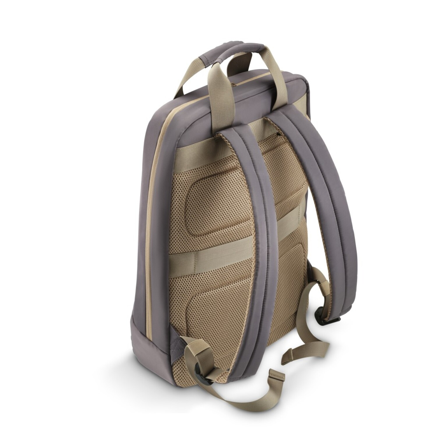 Un sac à dos gris et beige, vu de dos, avec des bretelles et une poignée.