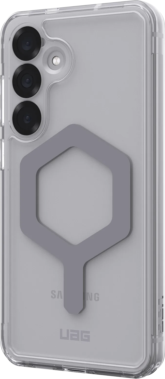 Un homme nettoyant un miroir avec un nettoyant pour vitres blanc et bleu.
