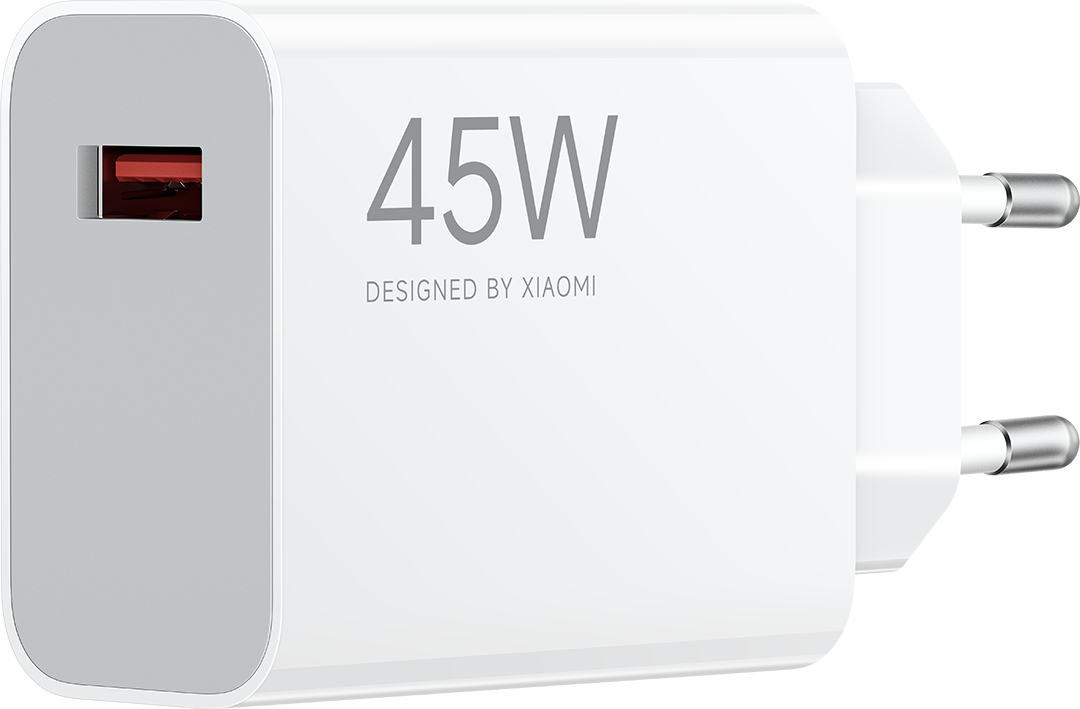 Fehér 45 W-os töltő piros USB-porttal és két csatlakozóval a másik oldalon, a Xiaomi tervezte.