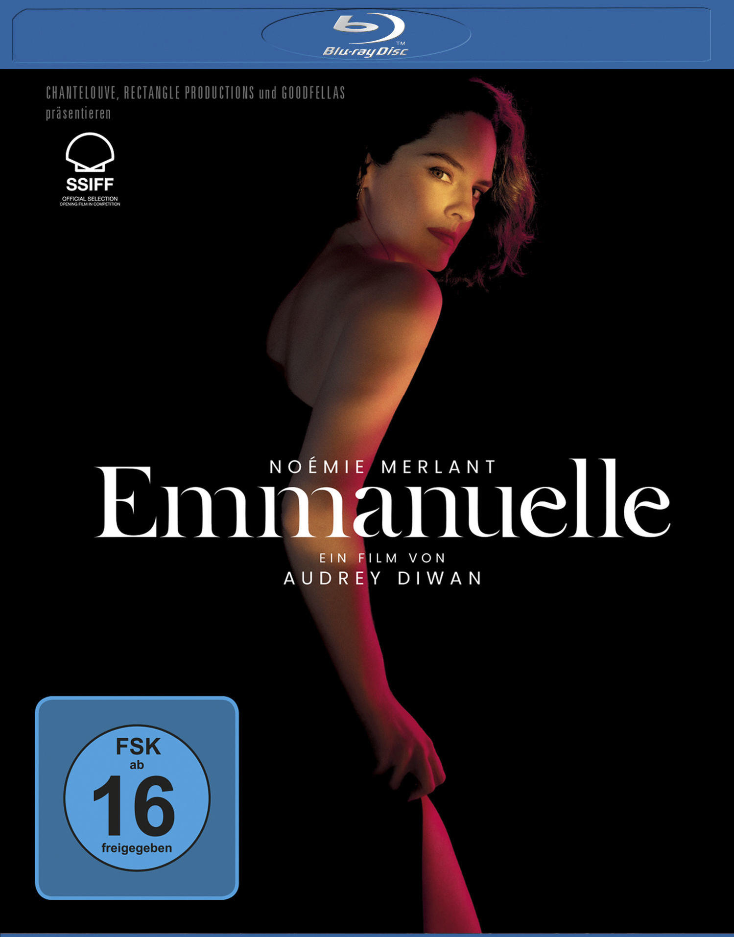 Filmplakat 'Emmanuelle'. Eine Frau in einem dunklen Raum. Text: Noémie Merlant, Ein Film von Audrey Diwan.
