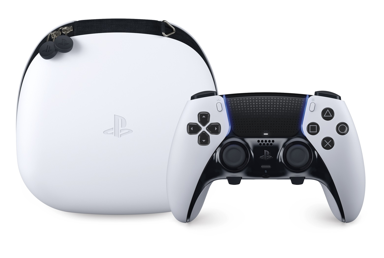 Kontroler i etui PlayStation na białym tle.