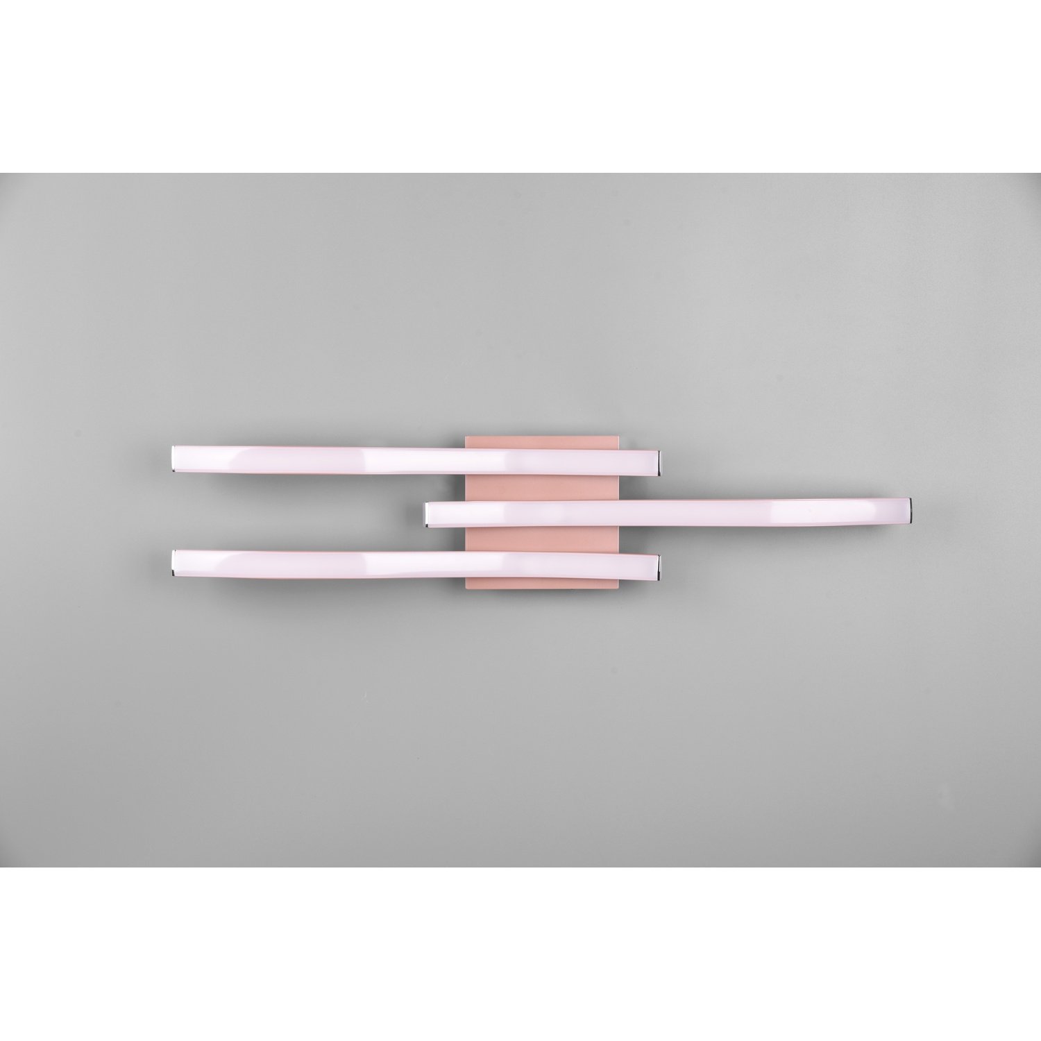 Apparecchio di illuminazione a parete con tre barre luminose orizzontali e un quadrato rosa al centro.