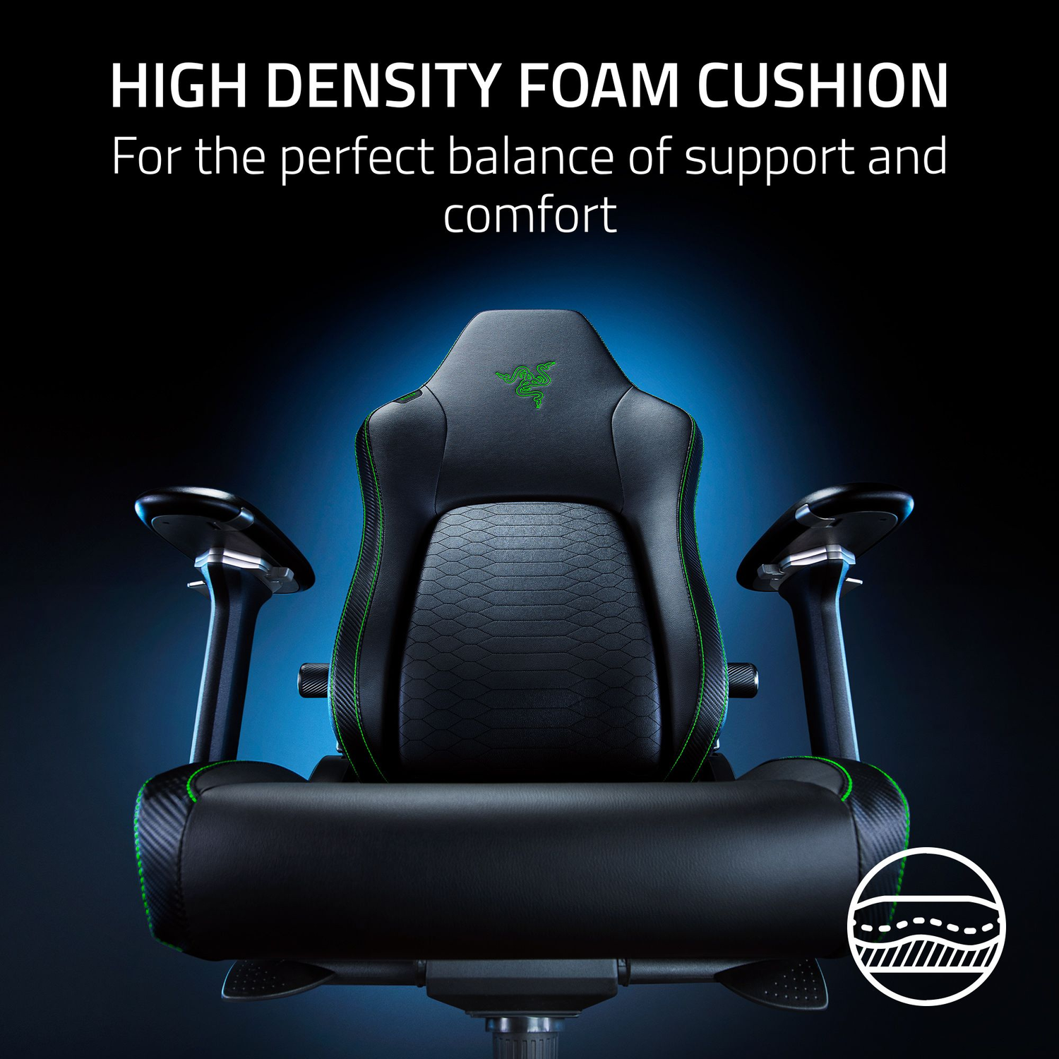Chaise gaming avec un design noir et des accents verts. Texte : coussin en mousse haute densité.