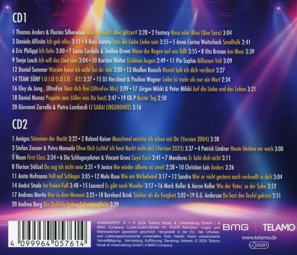 CD-Cover mit verschiedenen Songtiteln und Fotos von Musikern. Der Hintergrund ist rot.