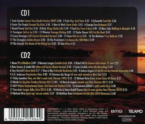 CD mit Titelliste. Text und Sonnenuntergang als Hintergrund.