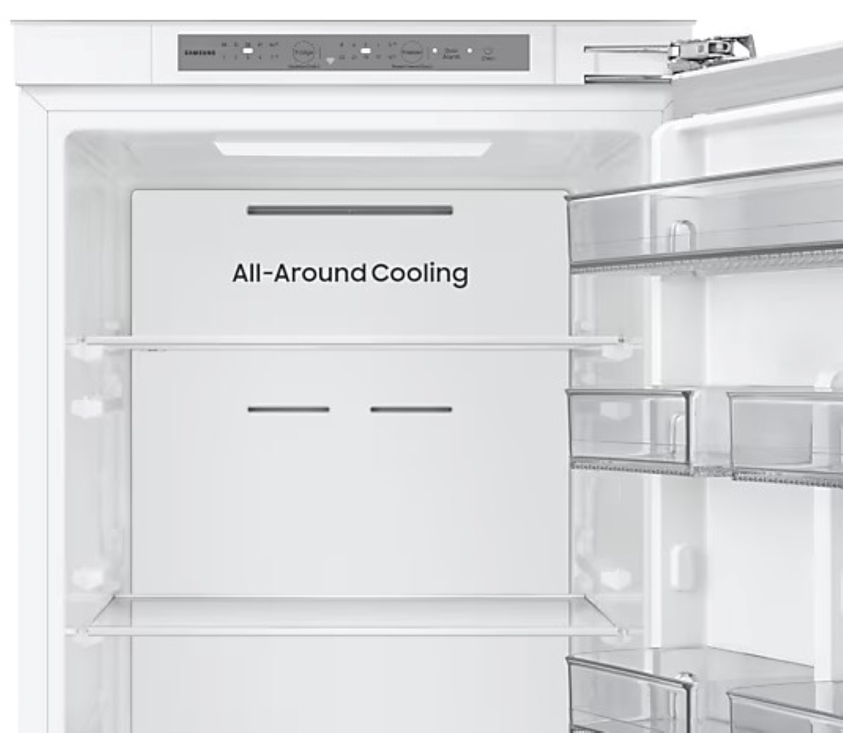 Otwarta biała lodówka z półkami i szufladami.