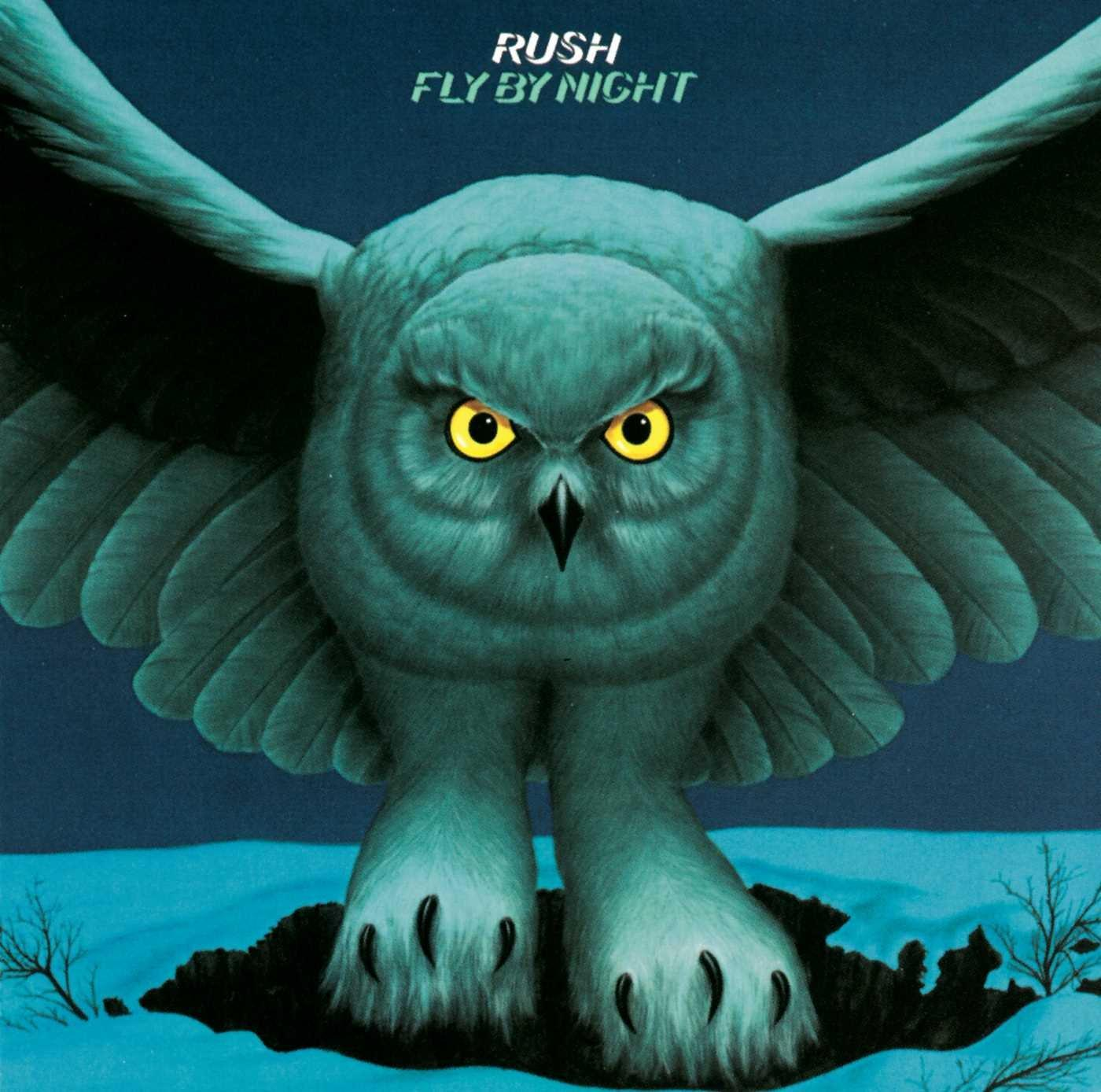 Albumcover einer Eule mit großen Flügeln, gelben Augen und den Worten "Fly By Night".