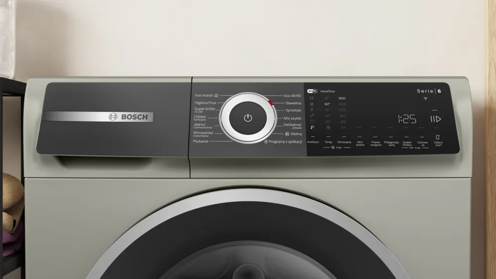 Panel sterowania pralki Bosch.