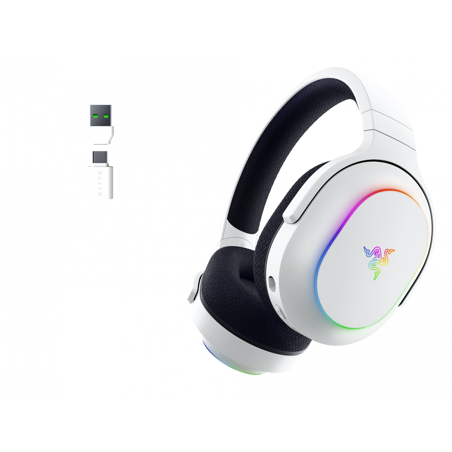 Witte koptelefoon met een USB-dongle. Witte achtergrond.