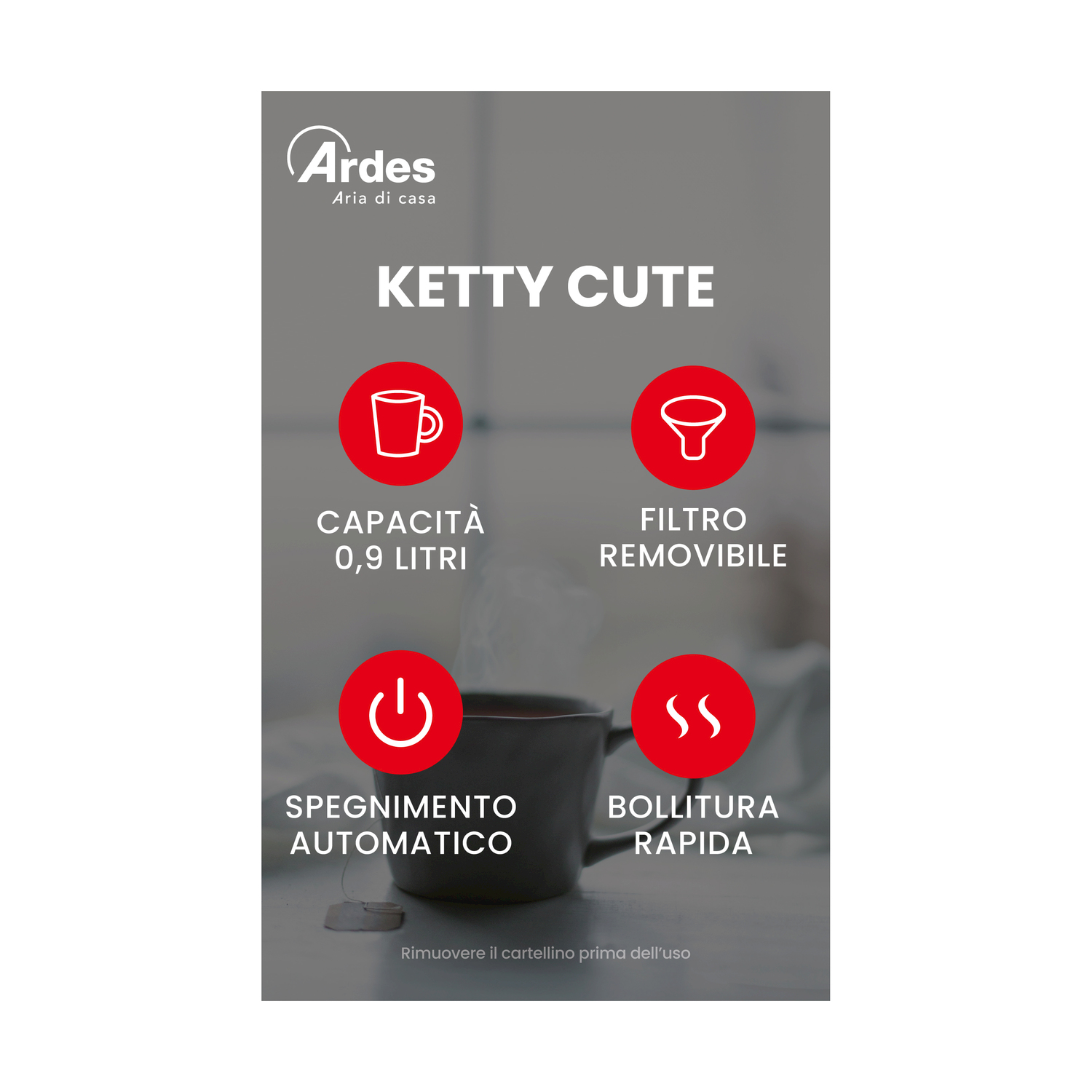 Grafica che mostra un bollitore rosso con caratteristiche: capacità di 0,9 litri, filtro rimovibile, spegnimento automatico.