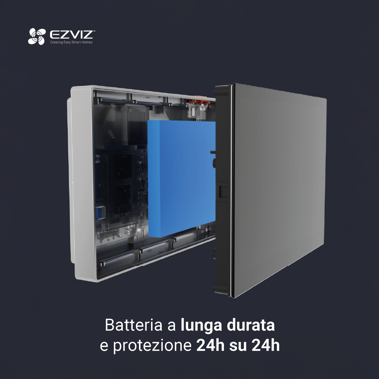 Un sistema di sicurezza EZVIZ con una batteria blu all'interno. Il testo recita "Batteria a lunga durata".