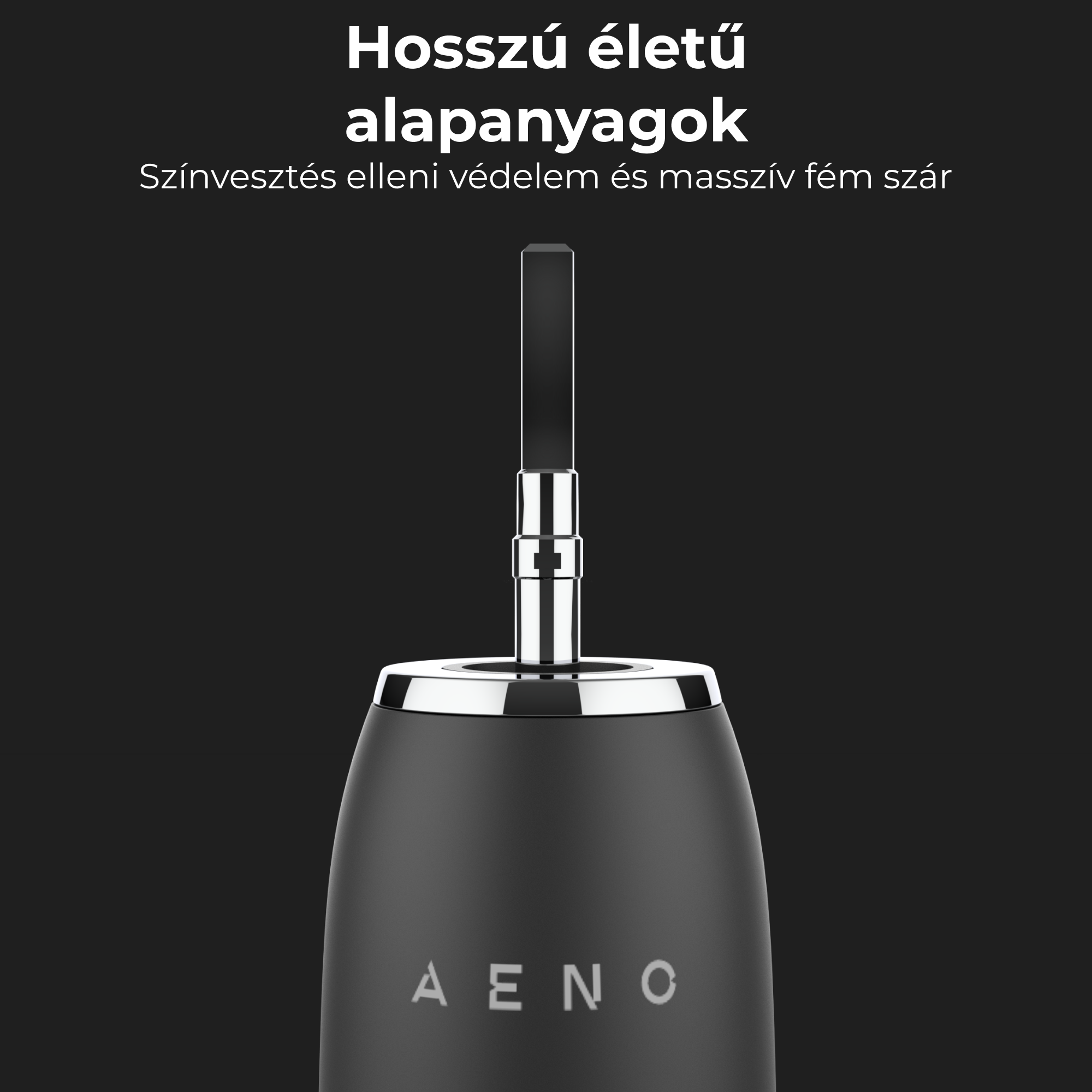 Közelkép egy fekete elektromos fogkeféről, AENO márkajelzéssel sötét háttér előtt.
