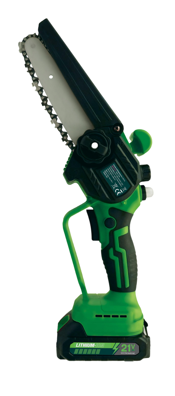 Ein grünes Mini-Kettensägenwerkzeug mit schwarzem Griff, Akku und weißer Klinge vor schwarzem Hintergrund.