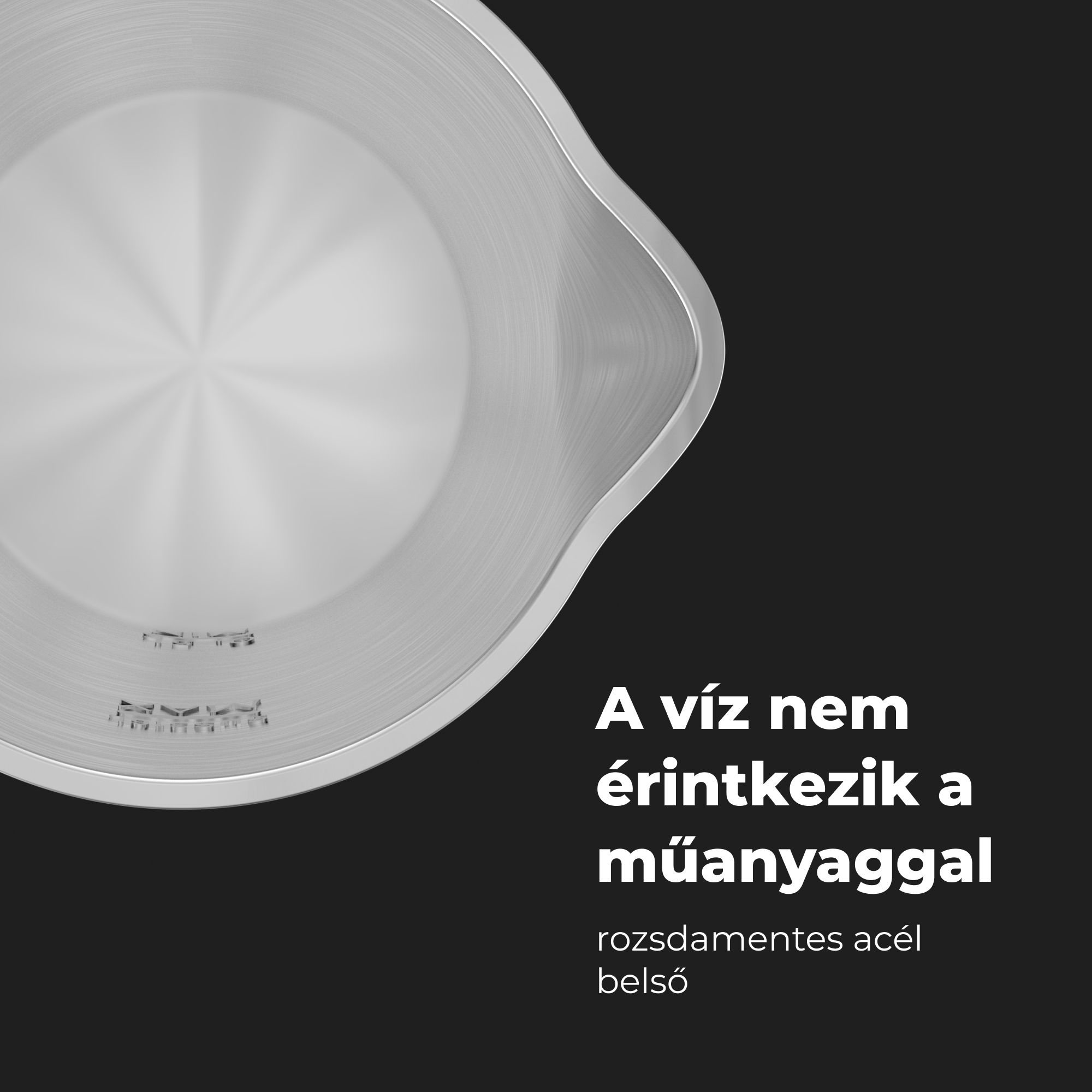 Fekete vízforraló belsejének közeli képe, rozsdamentes acélt mutatva.