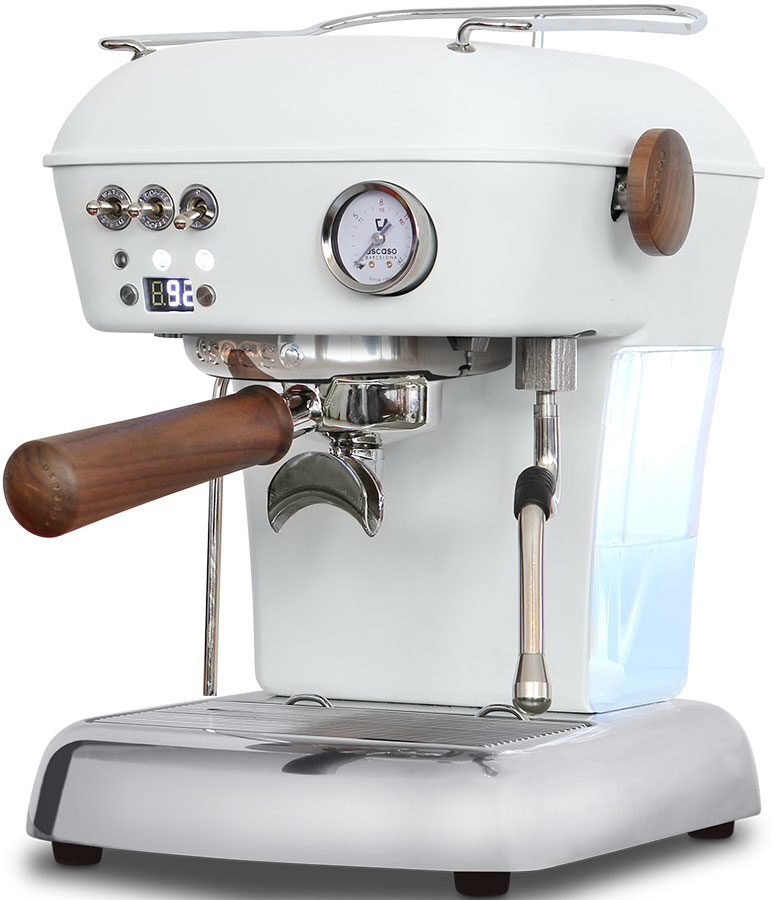 Weiße Espressomaschine mit Holzgriff, Messanzeige und Chromdetails.