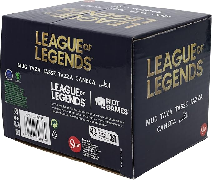 Una caja para una taza de League of Legends. Tiene el logo del juego y texto en varios idiomas.