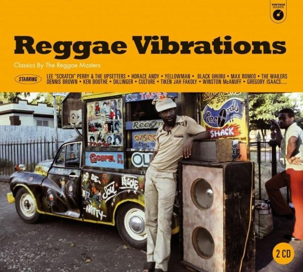 Albumcover: Reggae Vibrations. Ein Mann lehnt an einem Lautsprecher neben einem Van.