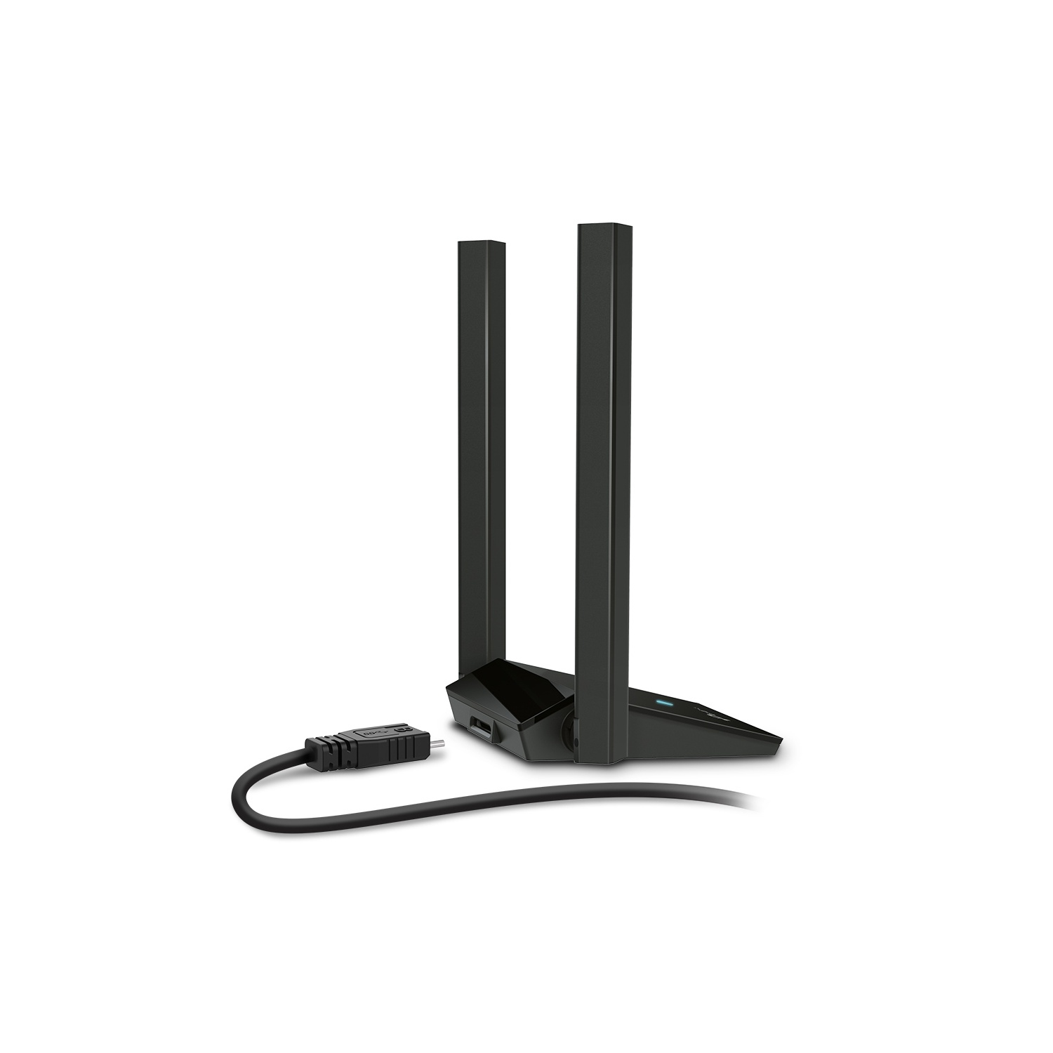 Un routeur noir avec deux antennes et un câble connecté. Les antennes sont verticales.