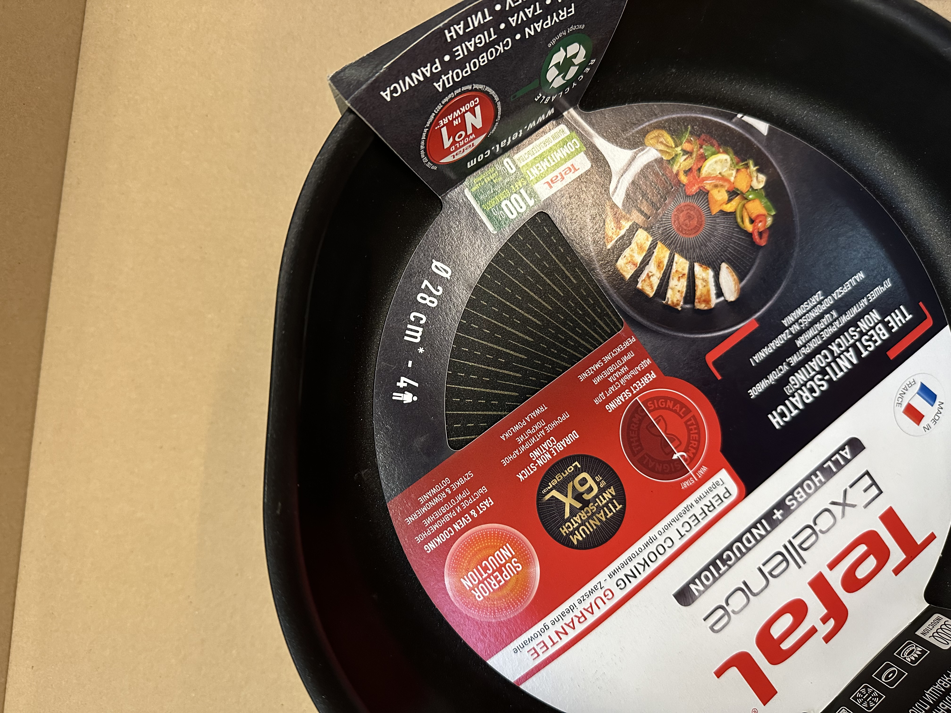 OUTLET - Patelnia TEFAL Excellence 28 cm G2690672 Czarny