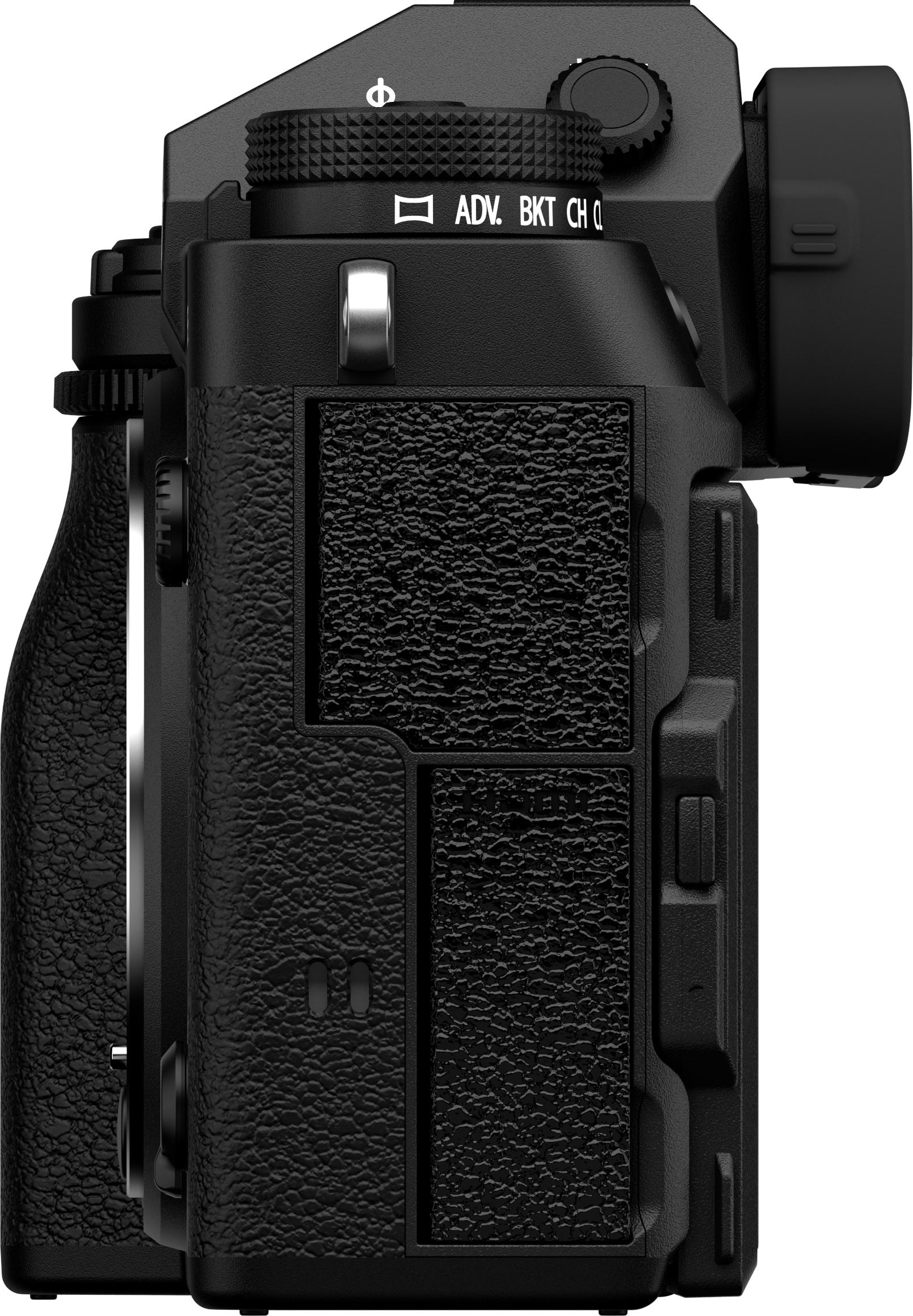 Fotocamera Fujifilm nera con impugnatura strutturata, ghiere e pulsanti, vista laterale.