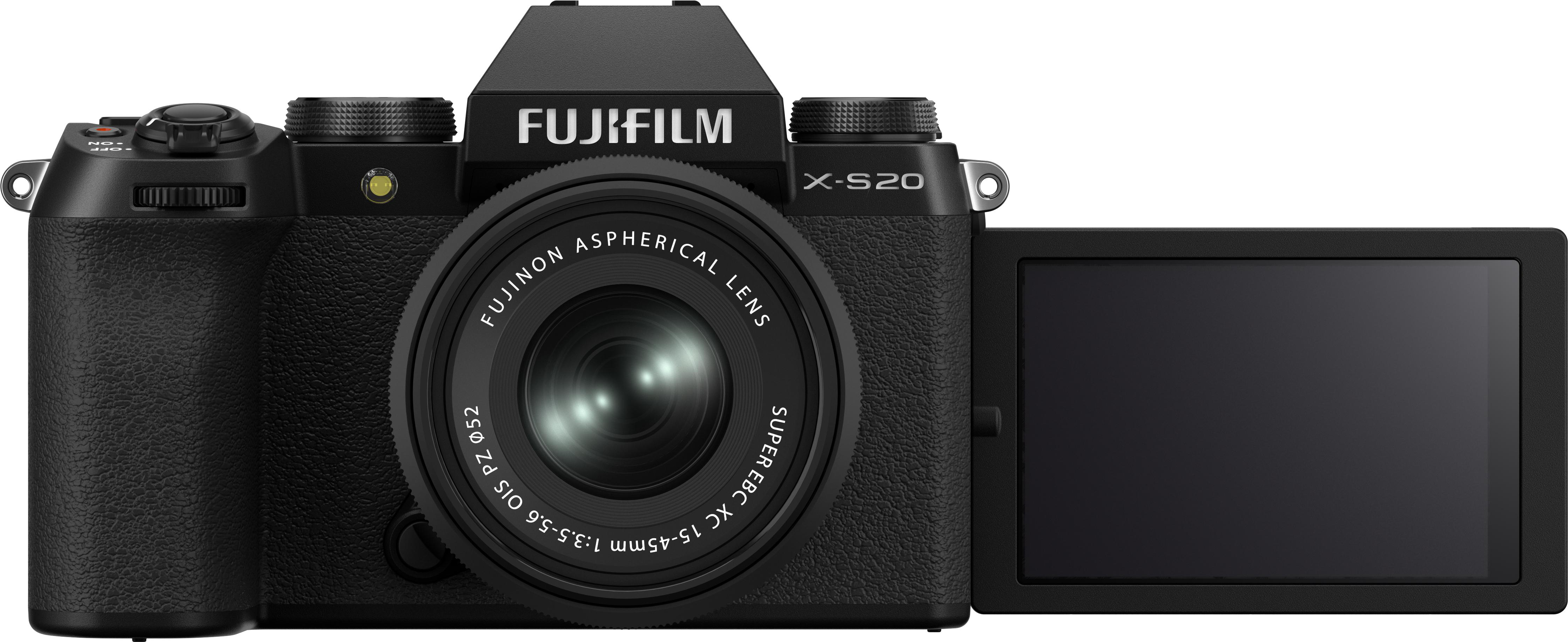 Un appareil photo noir Fujifilm X-S20. Il possède un objectif, un écran rabattable et divers boutons.