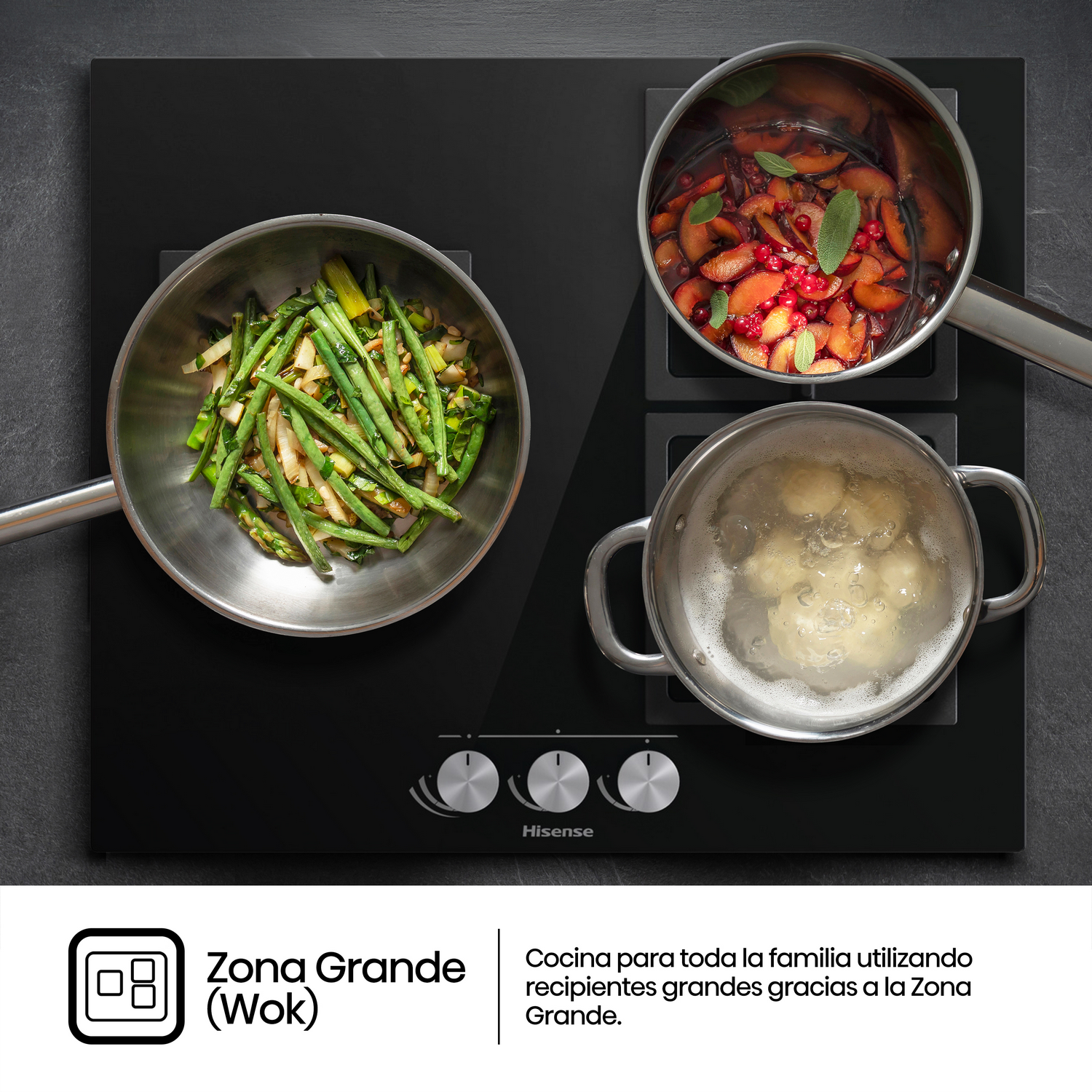 Encimera negra con tres ollas y un wok. Fondo negro con texto blanco.