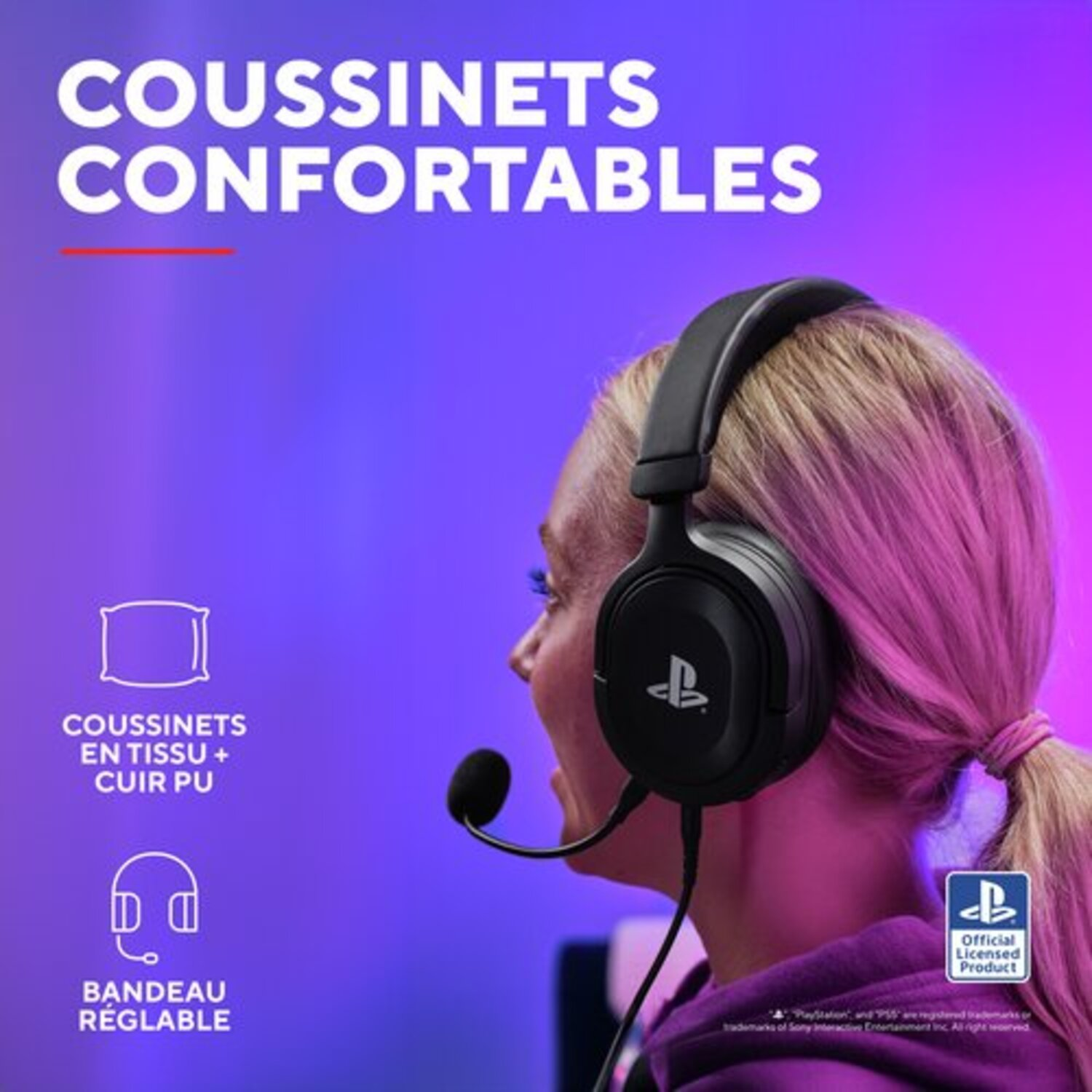 Femme portant un casque avec microphone, texte sur les coussinets confortables.