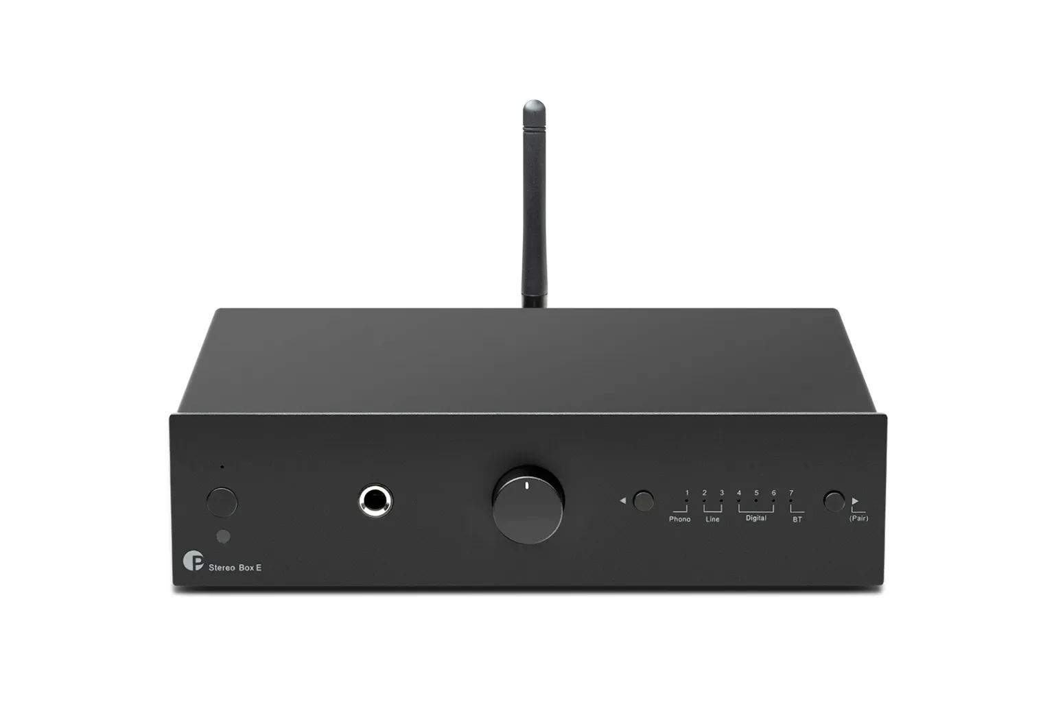 Ein schwarzer Stereo-Receiver mit Lautstärkeregler, Knöpfen und Antenne.