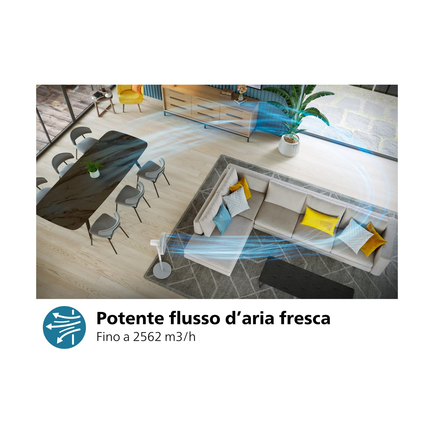 Interno del soggiorno con divano e flusso d'aria da un ventilatore. Sono visibili linee di flusso d'aria blu.