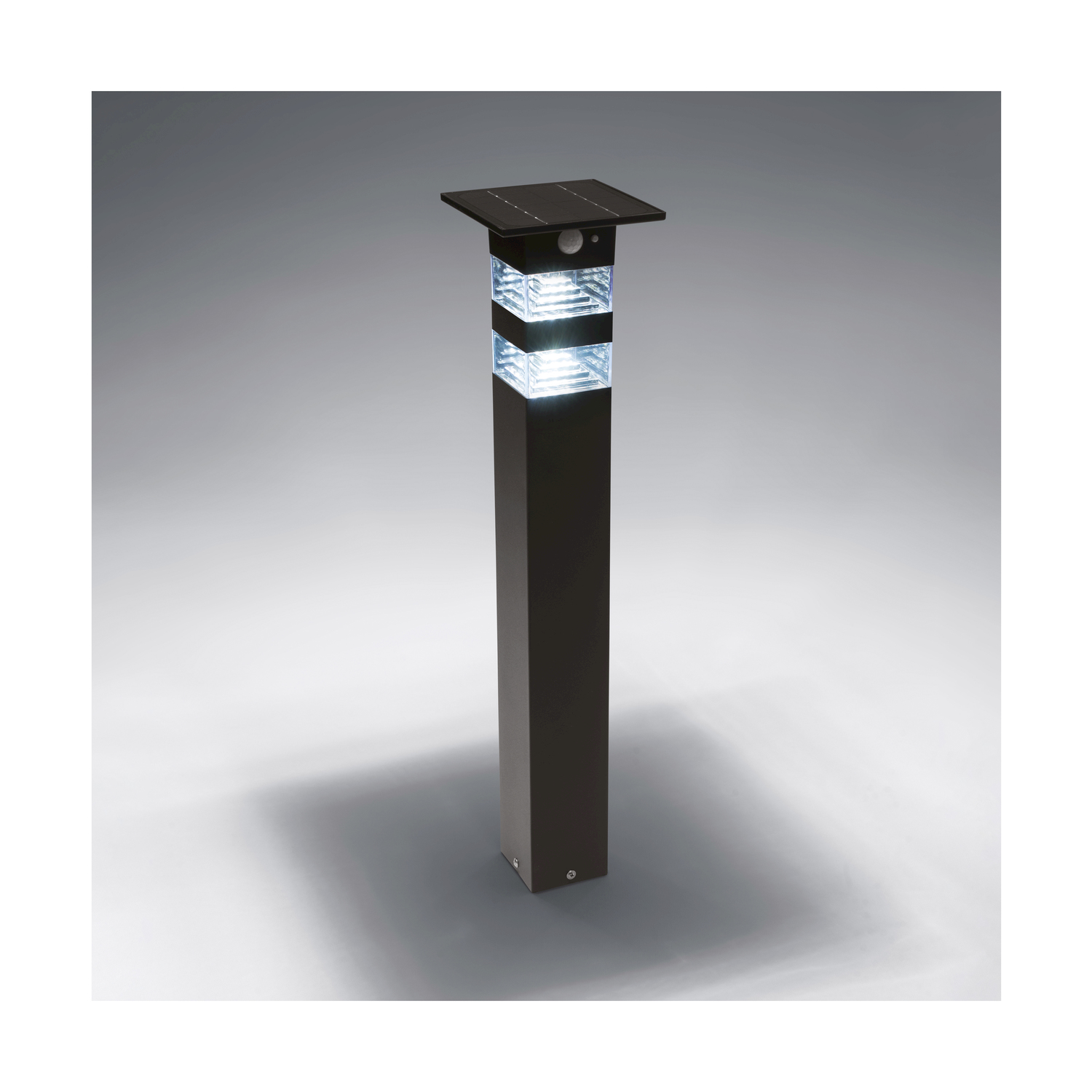 Luce solare da giardino nera, con un pannello solare quadrato in alto e una base rettangolare.