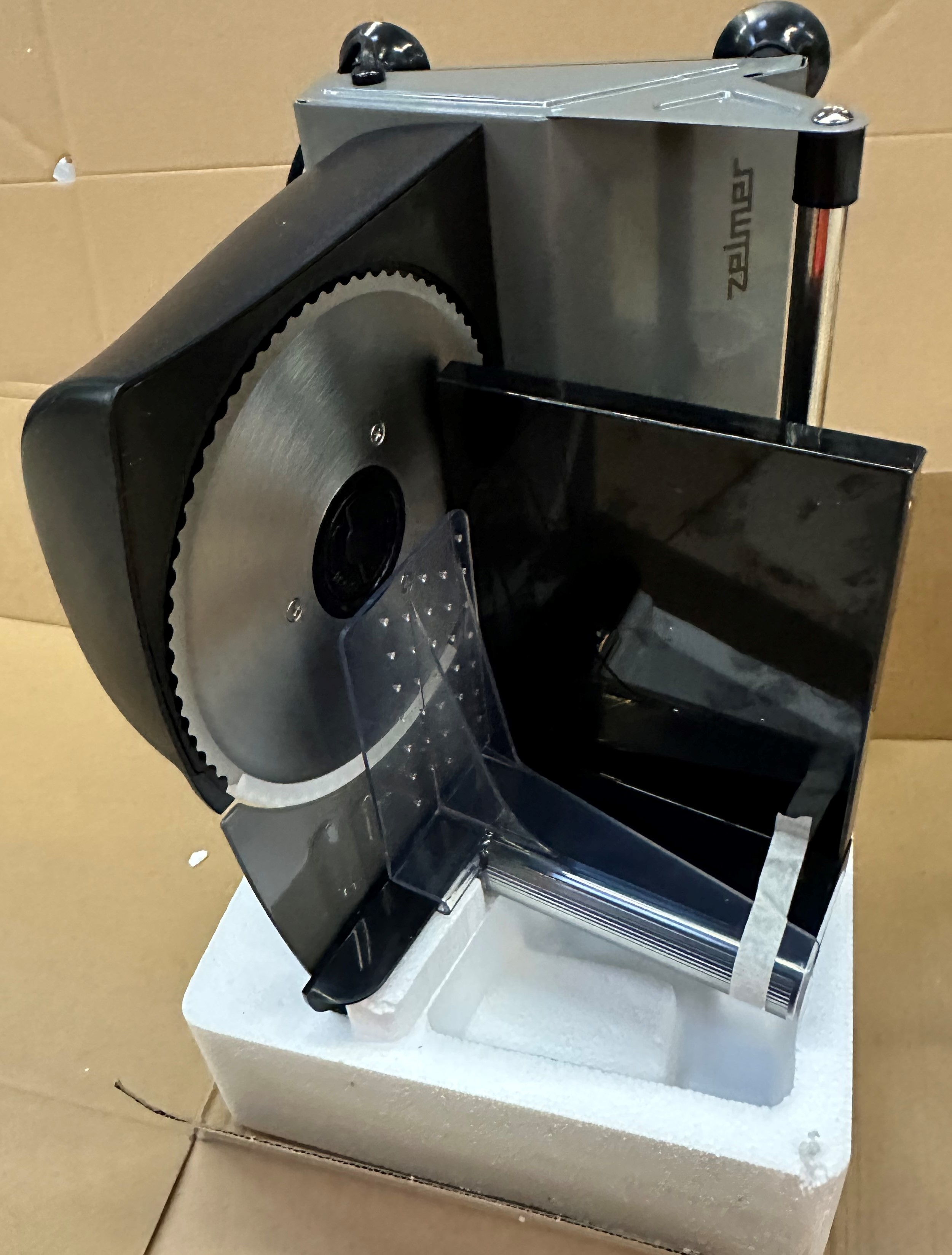 OUTLET - Krajalnica ZELMER ZFS0919 Stalowo-czarny