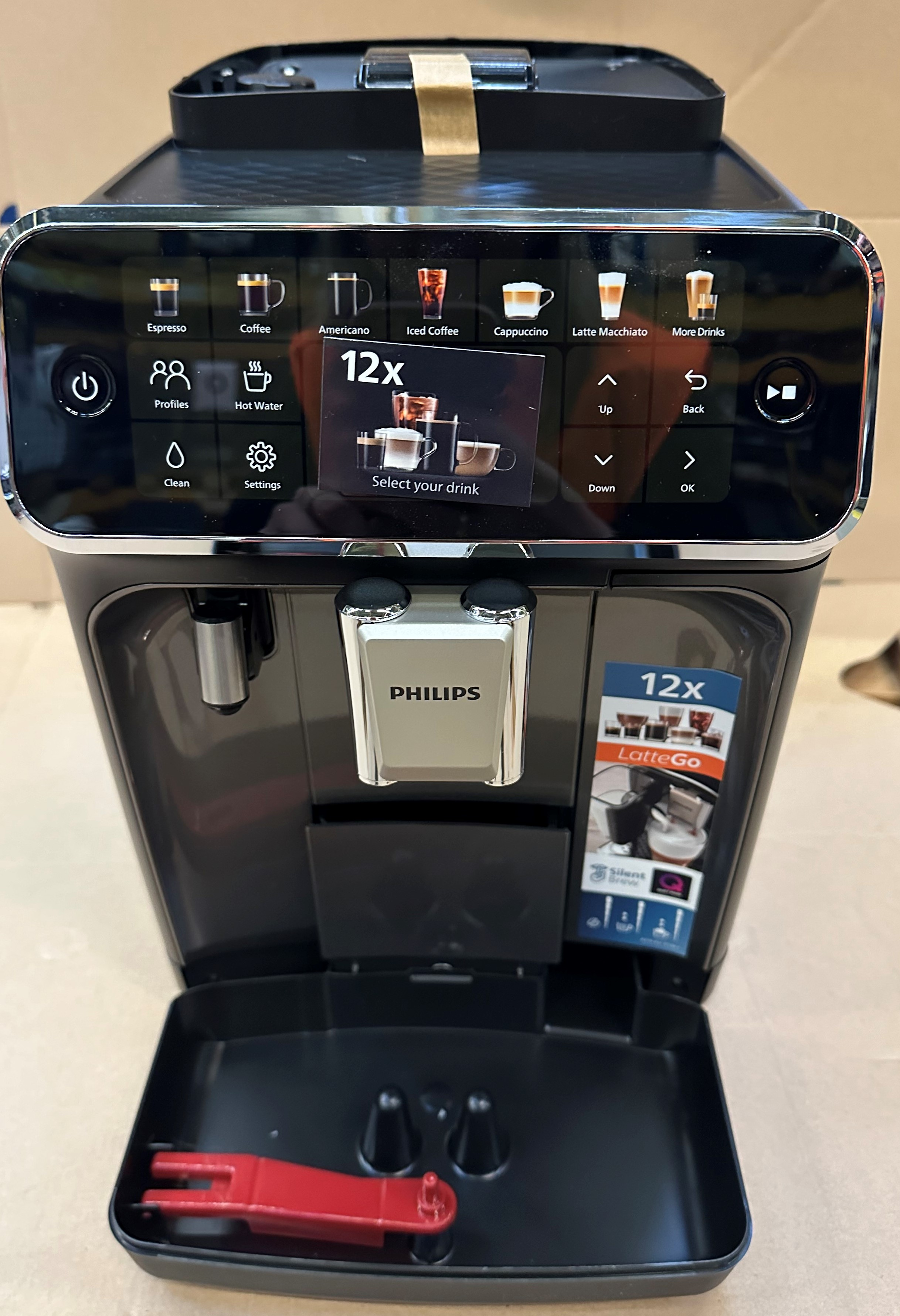 OUTLET - Ekspres ciśnieniowy PHILIPS EP4449/70 LatteGo Czarno-srebrny