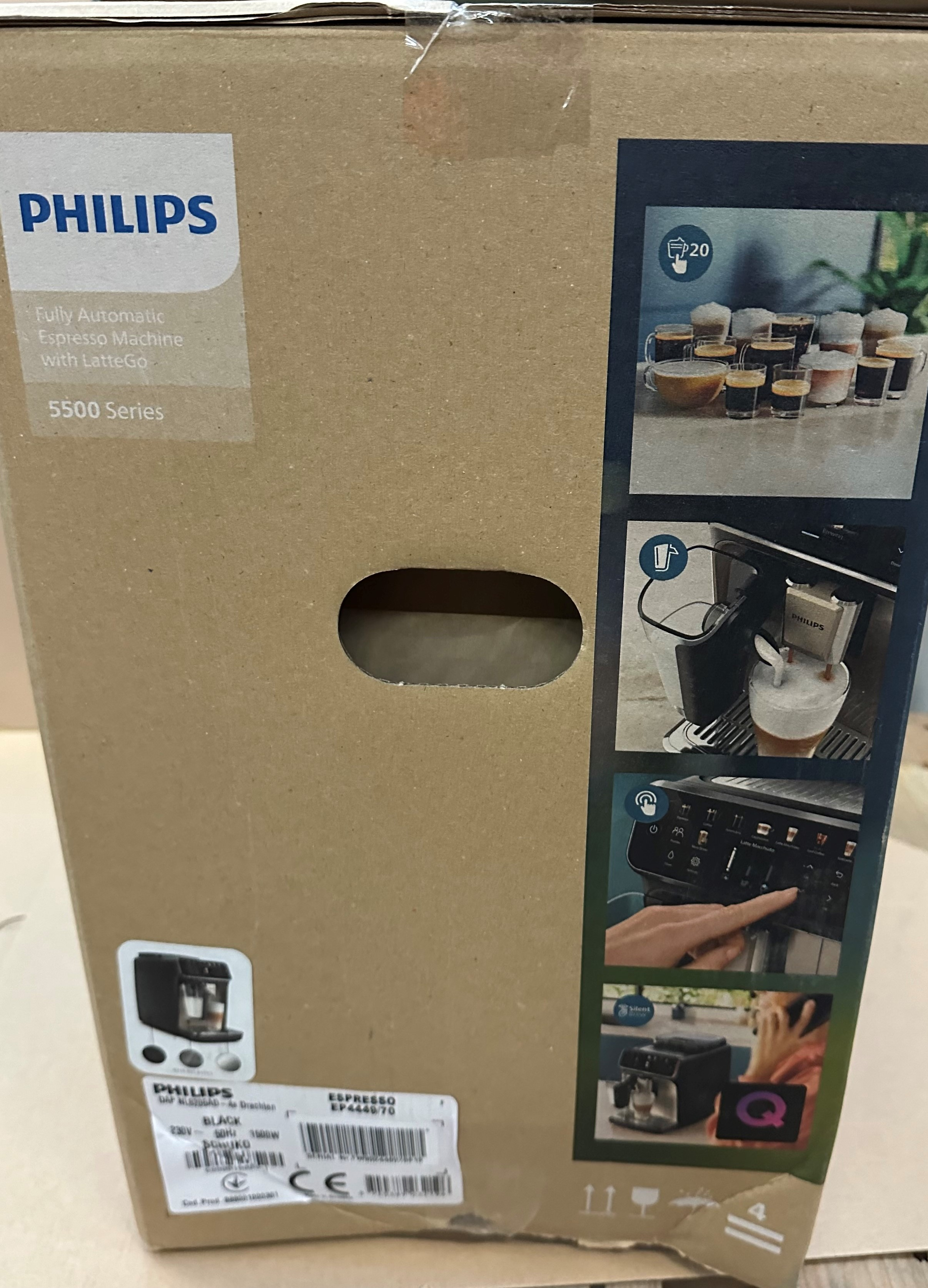 OUTLET - Ekspres ciśnieniowy PHILIPS EP4449/70 LatteGo Czarno-srebrny