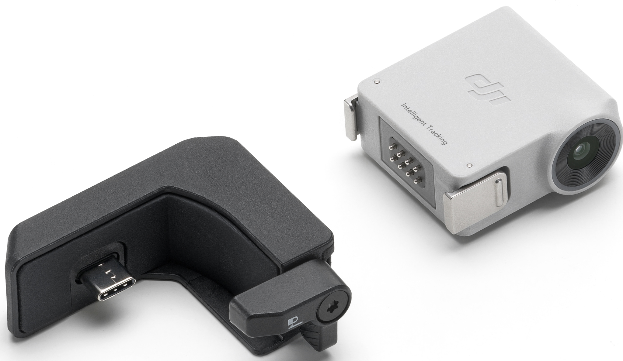 Deux pièces de drone, une grise avec caméra et une noire avec port USB-C.