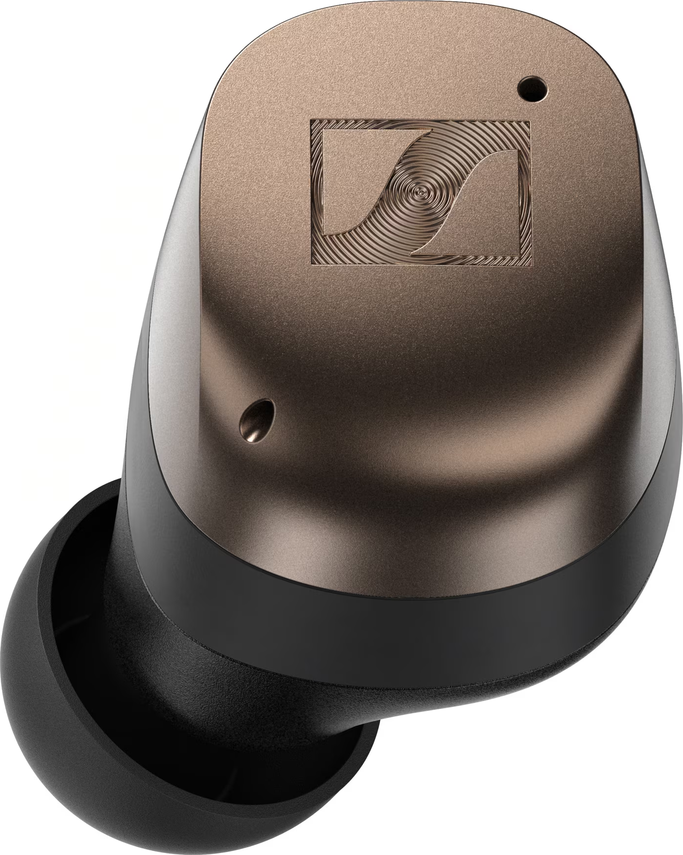 Gros plan d'un seul écouteur bronze et noir avec le logo Sennheiser.
