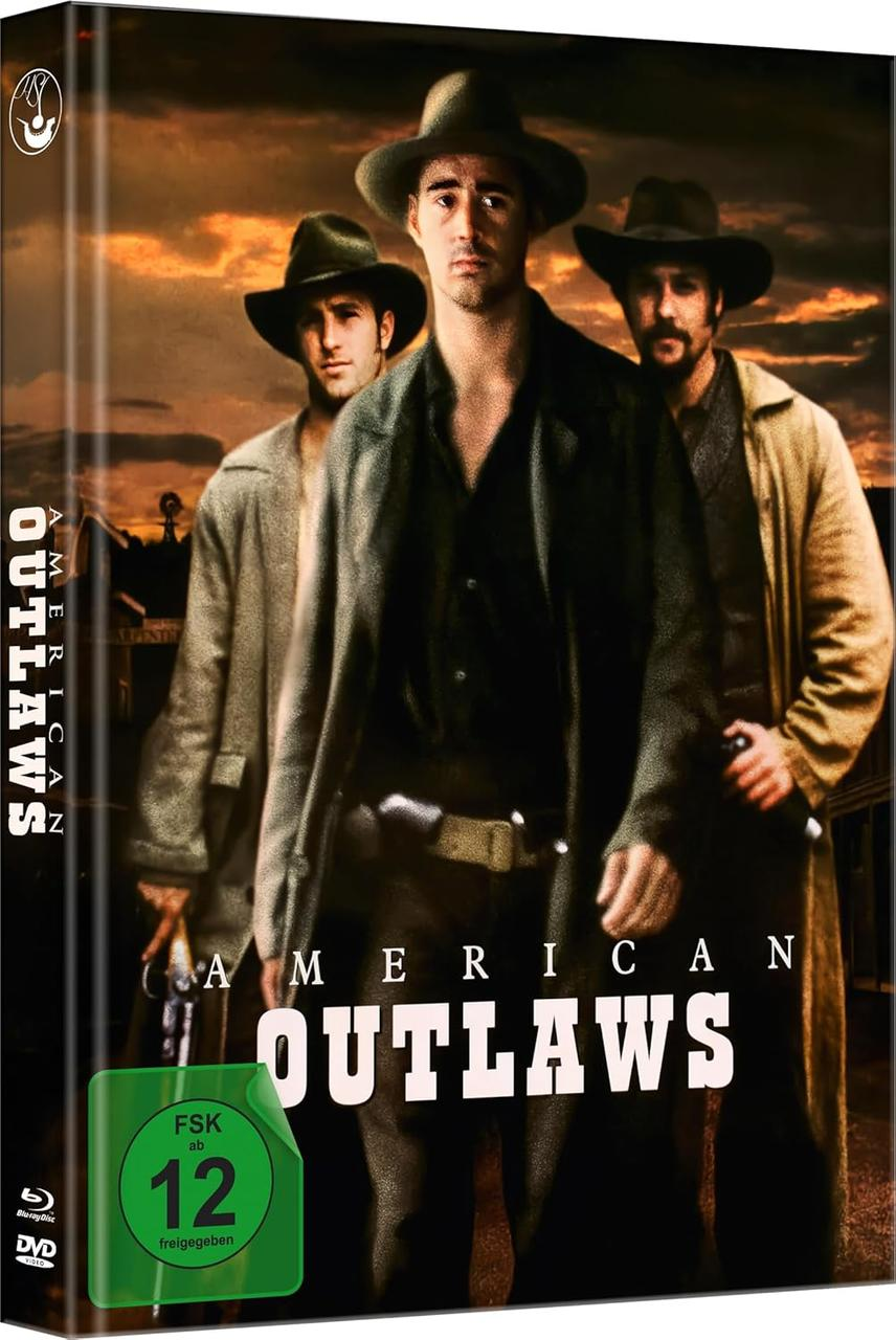 Filmcover: Drei Männer in Hüten und Mänteln in Western-Kulisse, Titel 'American Outlaws'.