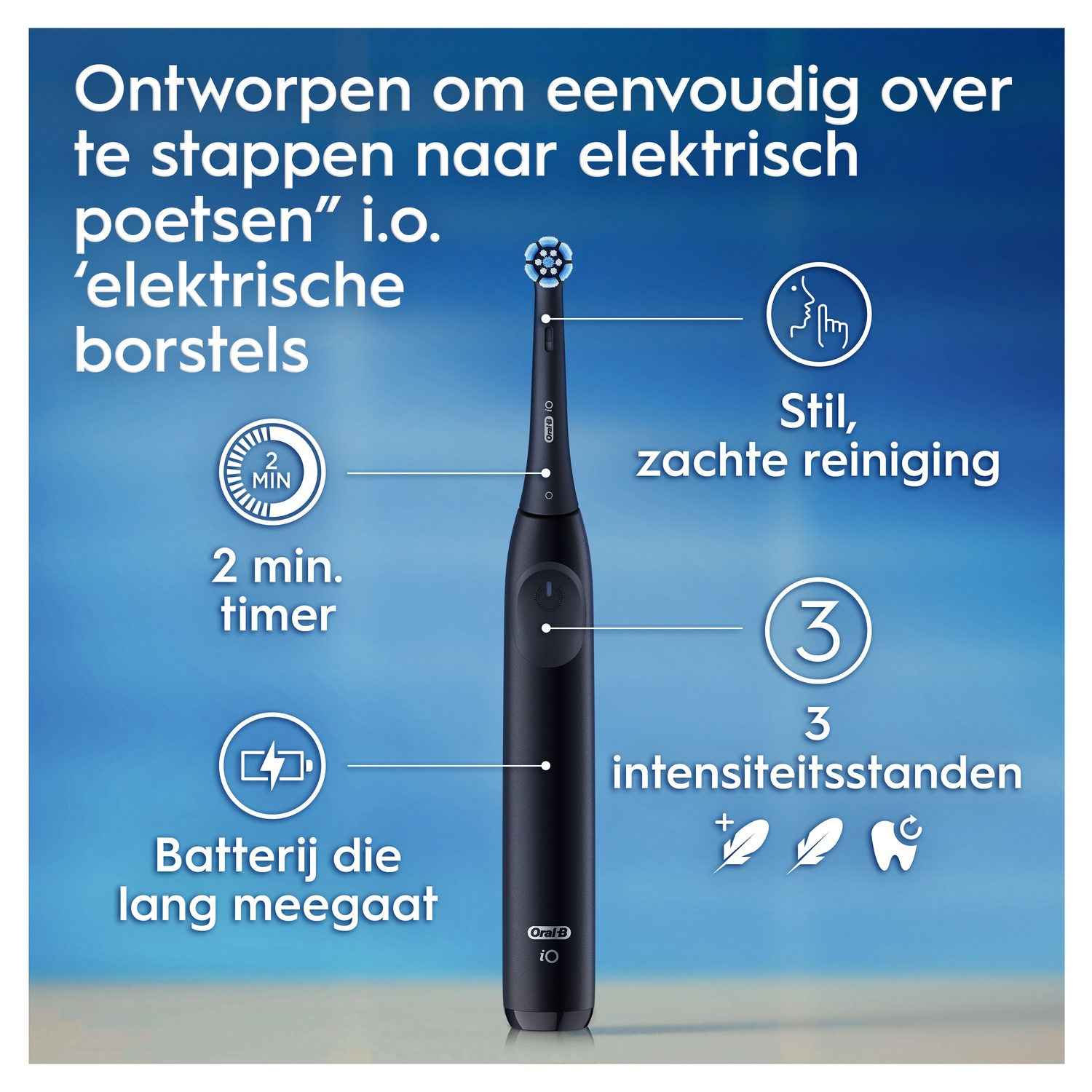 Een zilveren hub met verschillende poorten en een gevlochten kabel.
