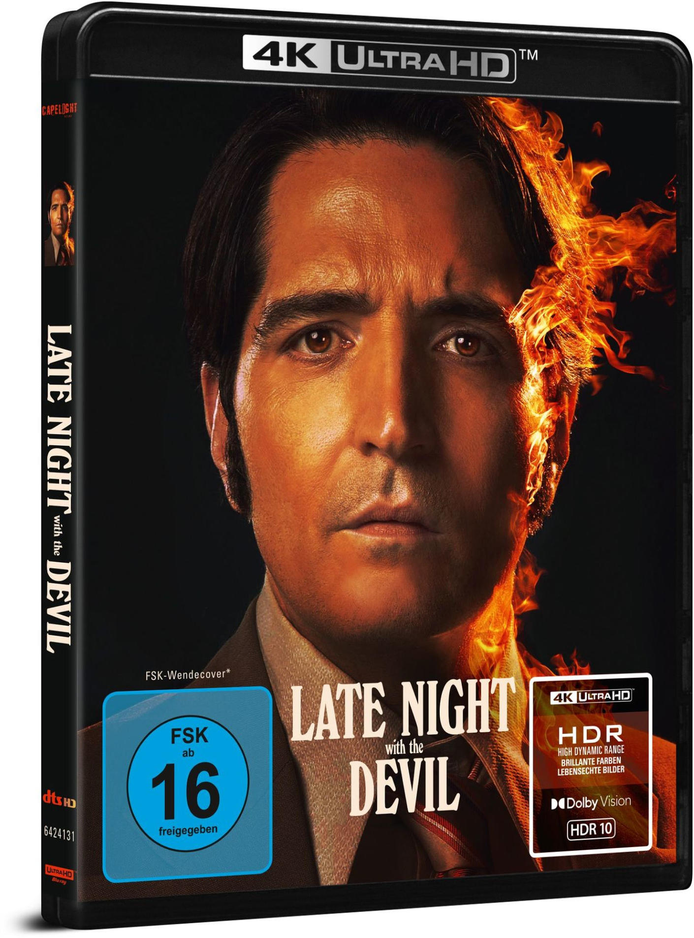Filmcover: Ein Mann mit Feuer um sich. Der Titel lautet 'Late Night with the Devil'.