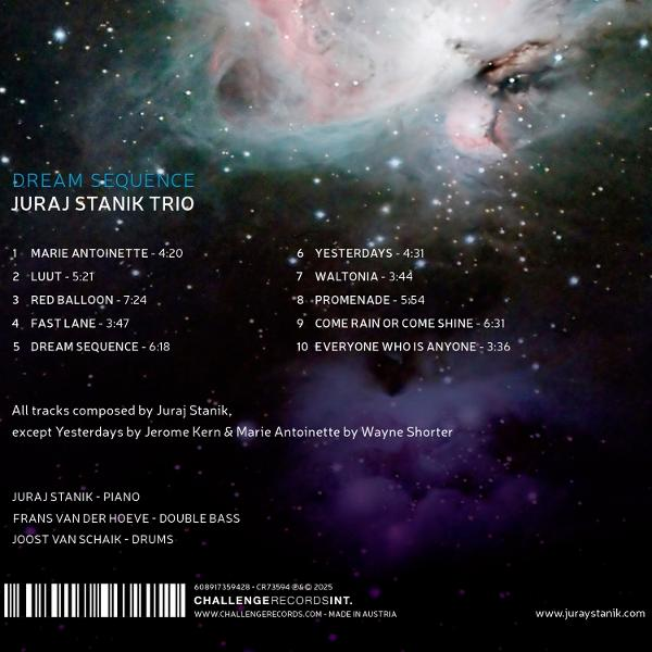 Albumcover mit Text und Titelliste. Es hat einen Sternenhintergrund. Der Albumname ist DREAM SEQUENCE.