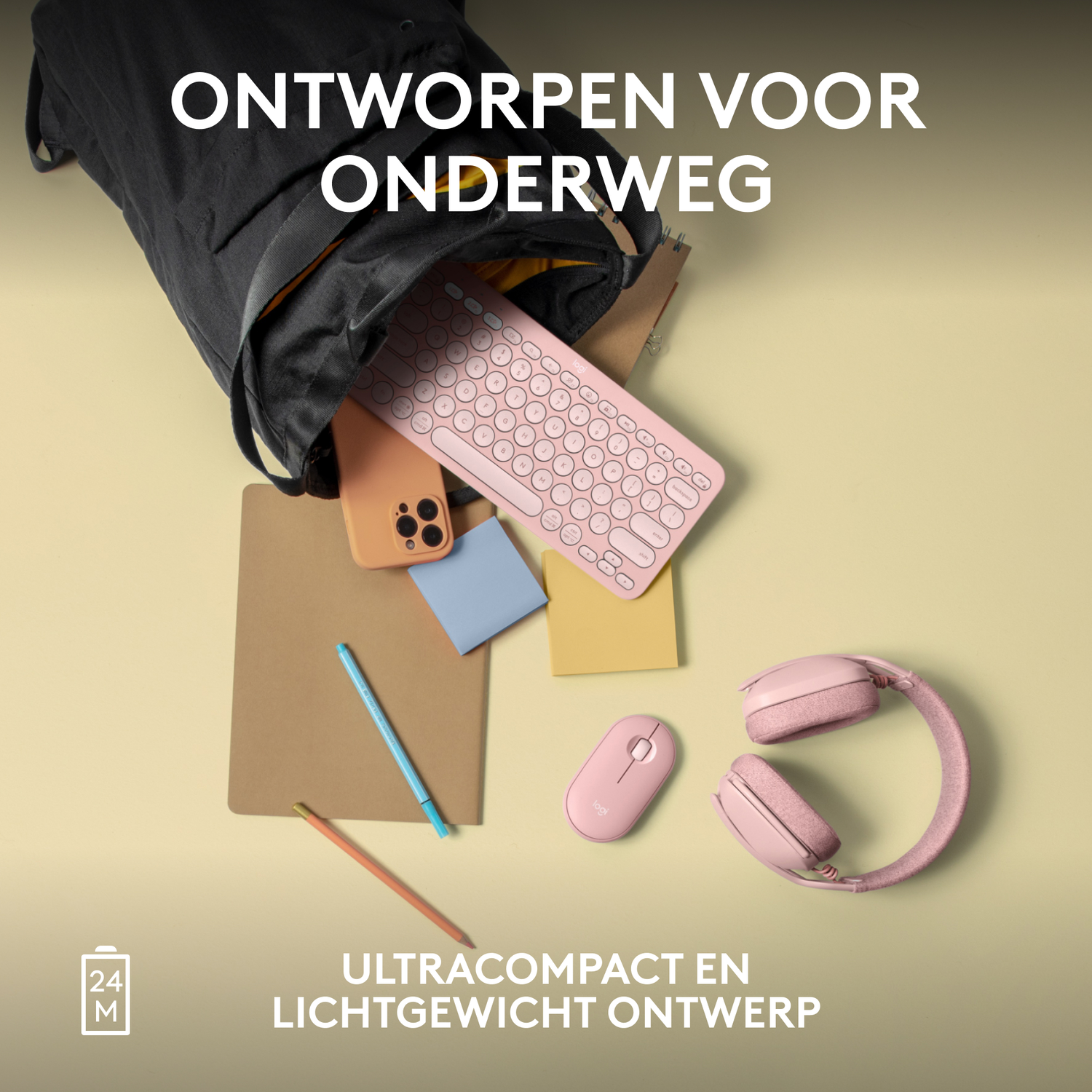 Een wasmachine met een witte bovenkant op een witte basis.